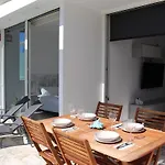 La Vela * Tías